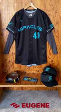 横浜ミラクルズ 様にオーダーいただいた野球ユニフォーム